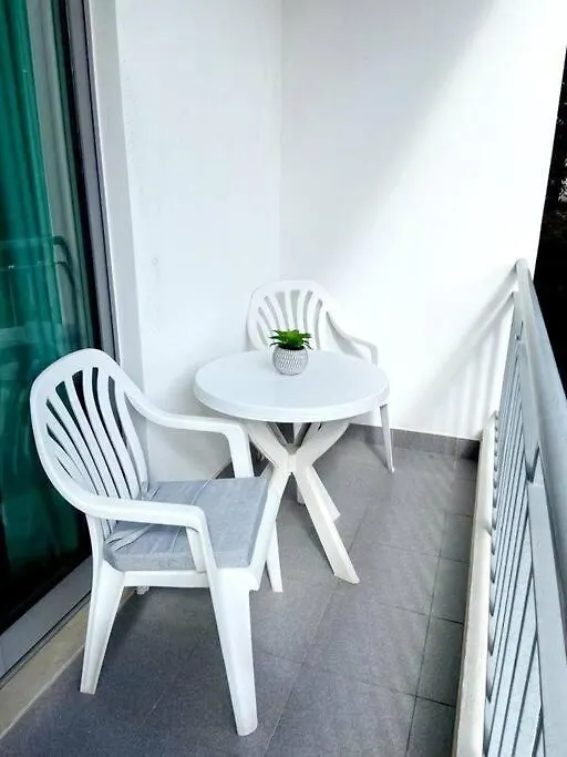 Ocean Pearl Apartment X Фуншал